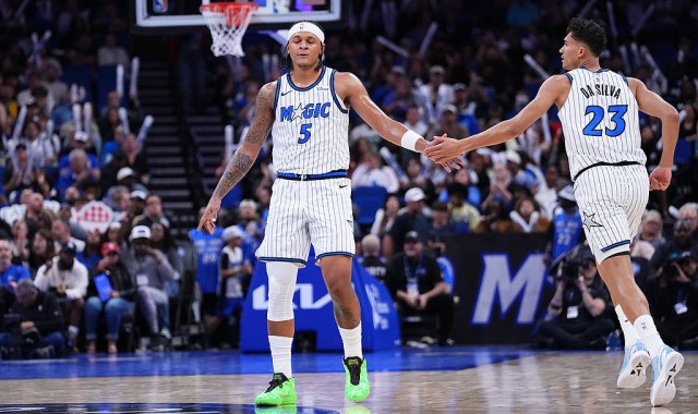 班凯罗23+8+8锡安22分 魔术逆转鹈鹕