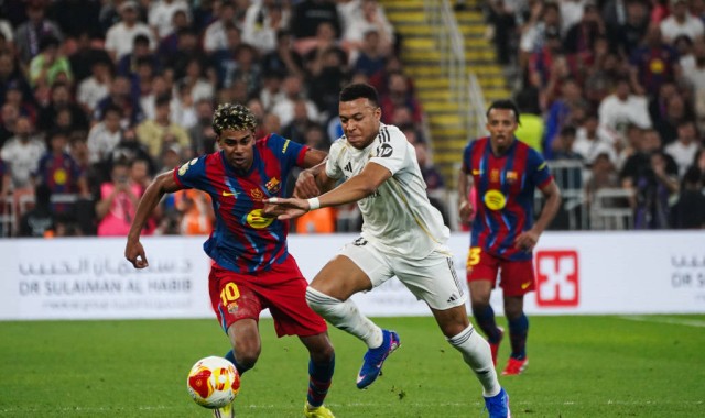 皇家社会逆袭巴萨：VAR争议与战术较量的西甲之夜