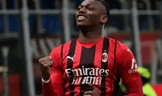 意甲：AC米兰VS佛罗伦萨！