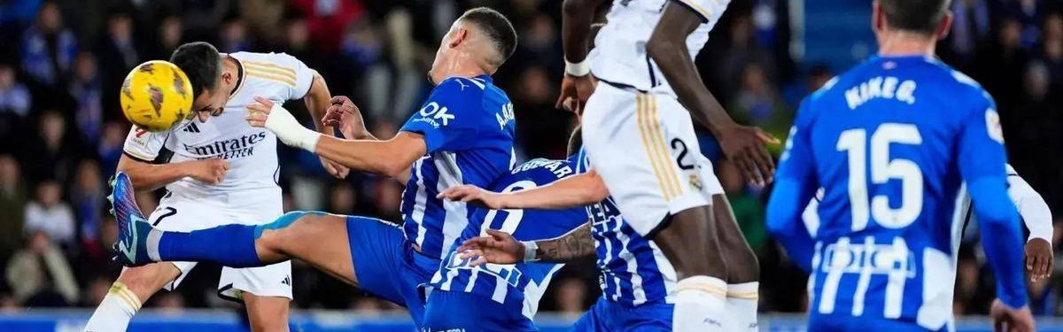 西甲第12轮阿拉维斯主场对阵西班牙人，防守稳健、反击高效，争夺中游位置。