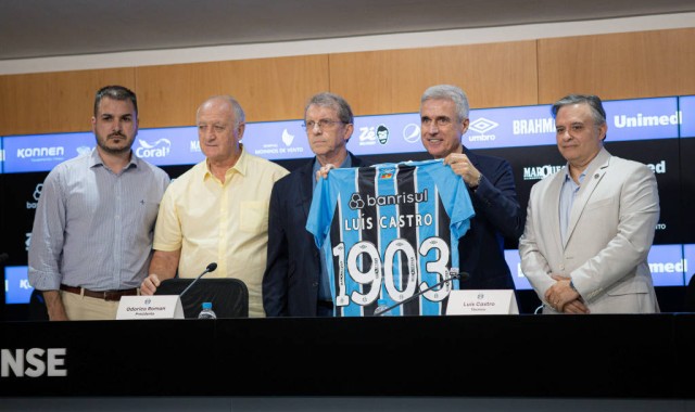 申花新外援！前场多面手拉唐价格实惠，日职银靴法甲30场造9球够用