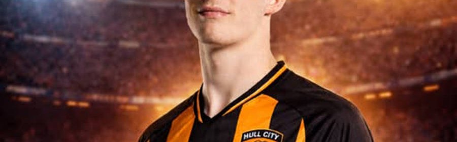 曼联滕哈格爱徒获报价，新帅定其去留！巴萨通知拉什福德将3500万买断