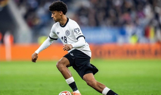 1球2助攻！22岁后防帝星闪耀德甲，转会费6000万欧，4大欧洲豪门争抢他