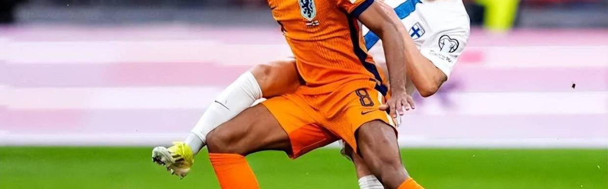 英超双红会赛前，斯洛特透露利好消息，两员大将及时复出战曼联