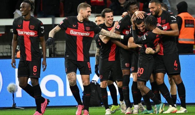 拜耳竞技场的德甲德比：勒沃库森 VS 多特蒙德