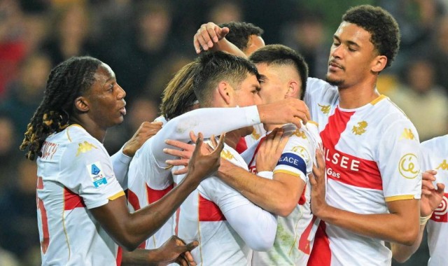 意甲联赛激战：佛罗伦萨迎来首胜，莫伊塞·基恩双响助力！