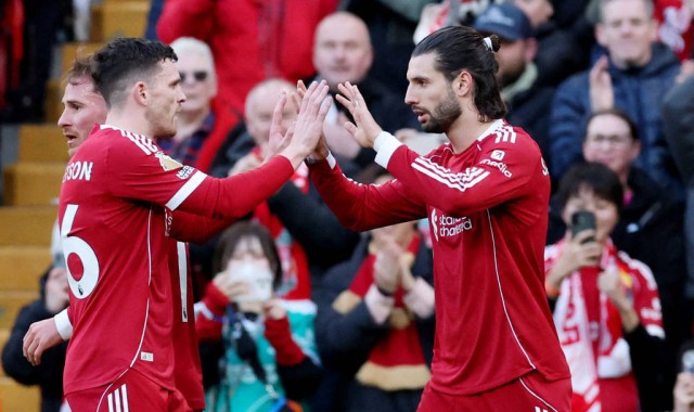 英超-索博任意球破门 利物浦第90分钟失球1-1热刺进前5