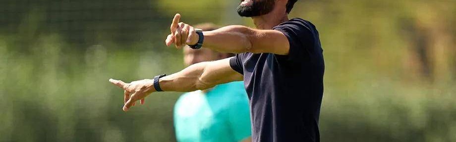 皇马新帅阿韦洛亚他将证明自己堪比阿隆索，还是走齐达内的道路？