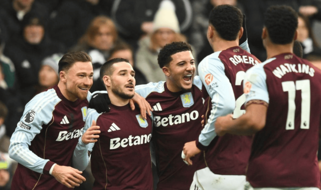 2-0！英超大黑马获胜，积分追平曼城，利物浦被甩开10分